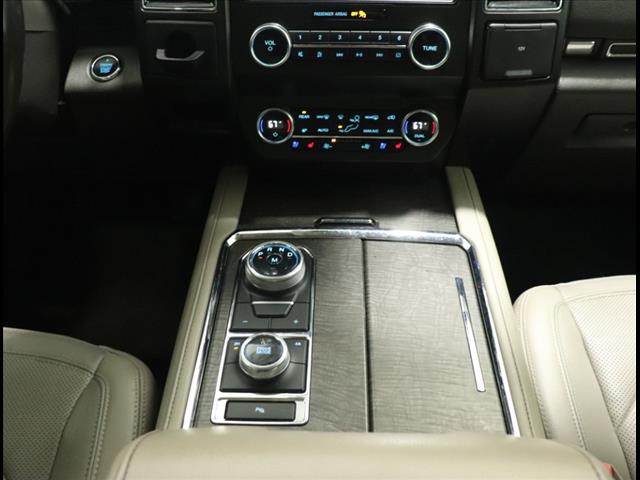2020 Ford Expedition Limited:D12916