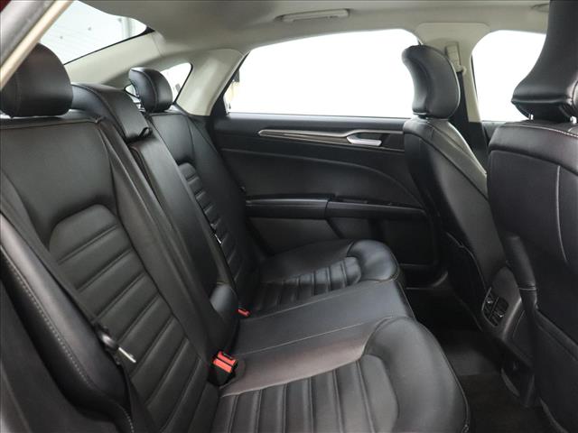 2018 Ford Fusion SE:D13678