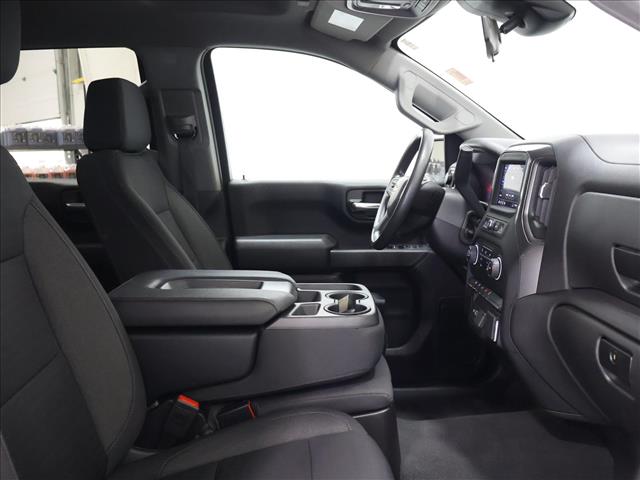 2023 Chevrolet Silverado 1500 Custom:D13909
