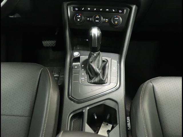 Photo of 2021 Volkswagen Tiguan SE in Iowa City, IA - 20,  2021 Volkswagen Tiguan SE:D12911