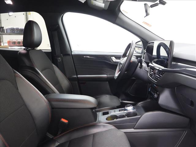 2024 Ford Escape Hybrid ST-Line Select:D13776
