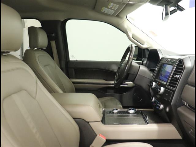 2020 Ford Expedition Limited:D12916