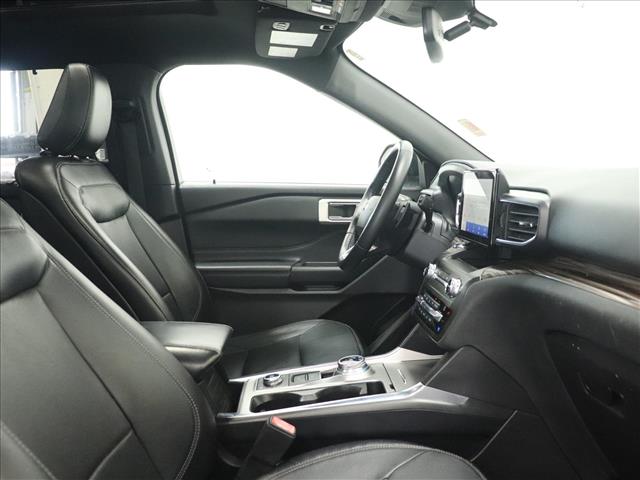 2020 Ford Explorer Limited:D13835