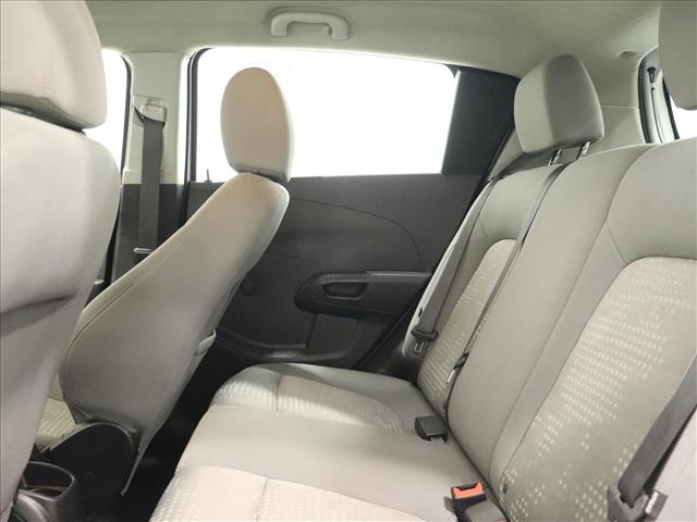 2014 Chevrolet Sonic LS Manual:D13335