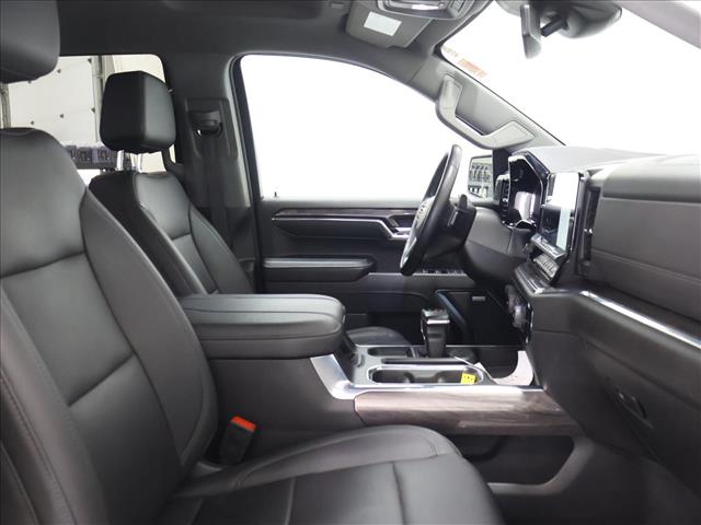 2024 Chevrolet Silverado 1500 LTZ:D13878