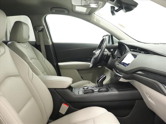 2023 Cadillac XT4 Premium Luxury:D13537