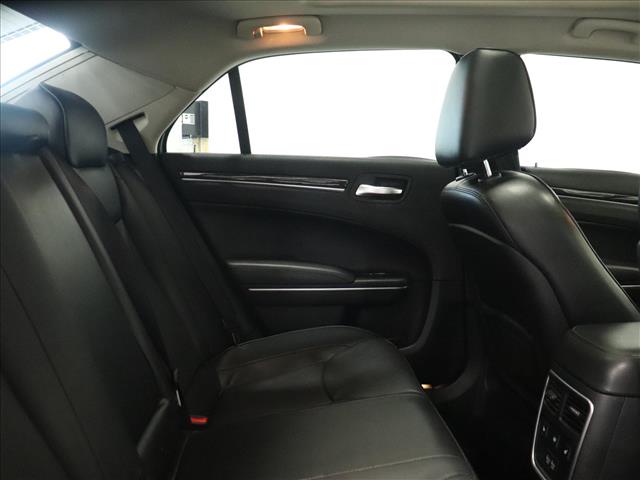 2017 Chrysler 300 C:D13838