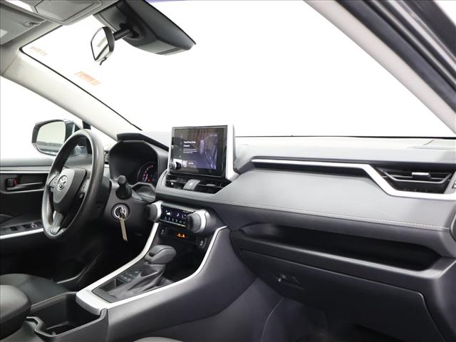 2025 Toyota RAV4 LE:D13897