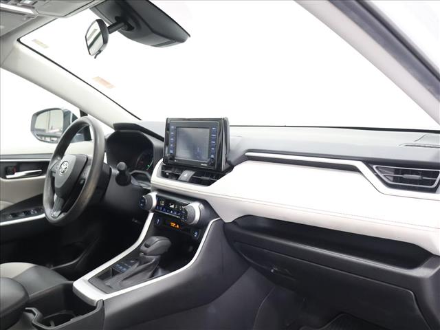 2022 Toyota RAV4 XLE:D13727