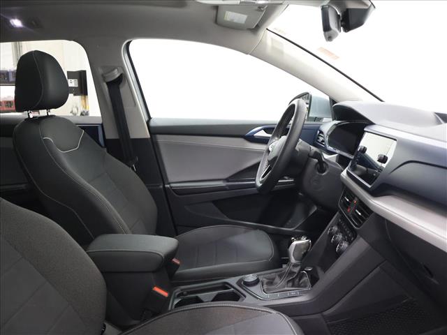 2024 Volkswagen Taos SE 4Motion:D13975