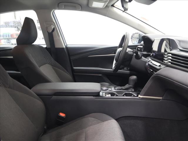 2025 Toyota Camry:D14011