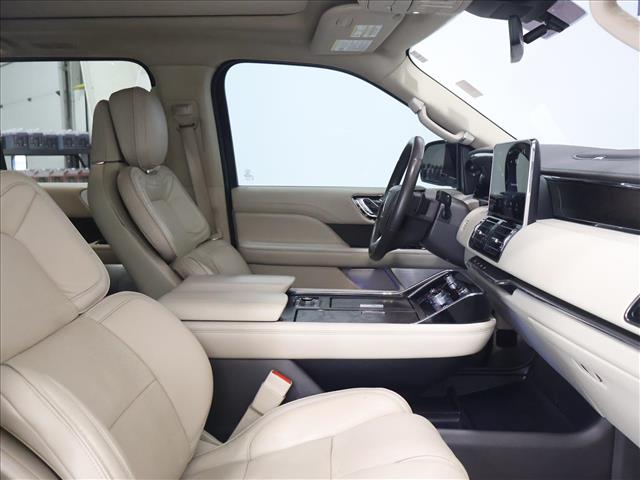 2019 LINCOLN Navigator Reserve:D13750