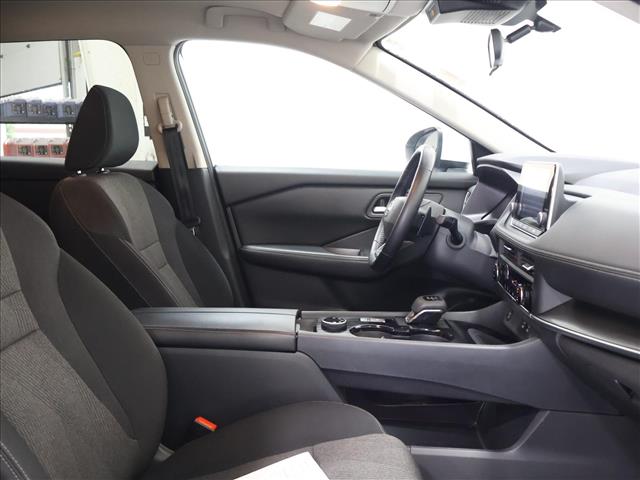 2025 Nissan Rogue SV:D13862