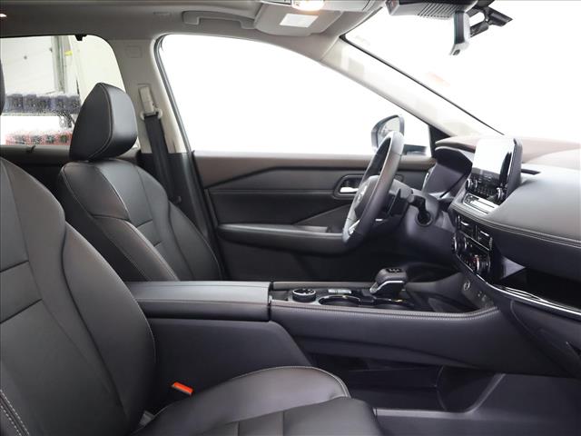 2022 Nissan Rogue SL:D13951