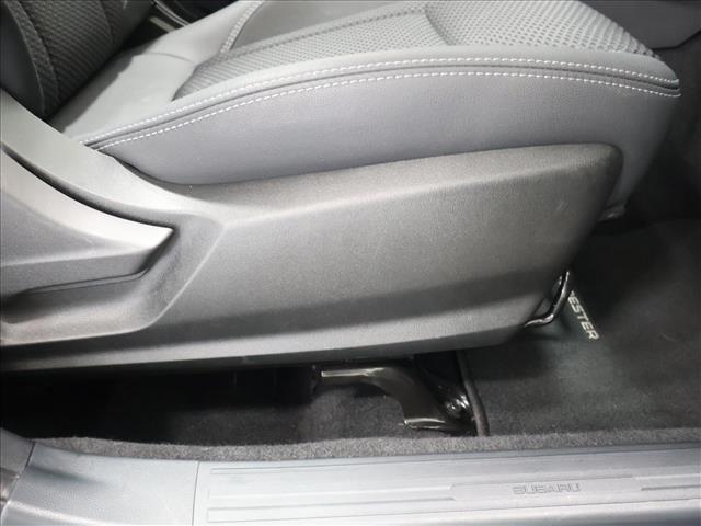 2023 Subaru Forester Premium:D13745
