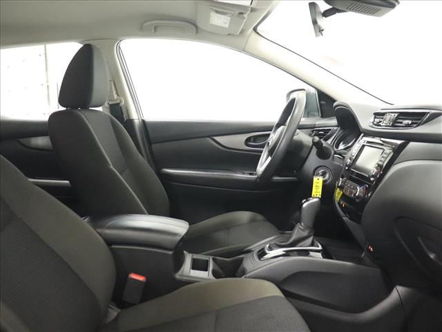 2021 Nissan Rogue Sport S:D13423