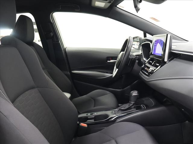 2024 Toyota Corolla Hatchback SE:D13943