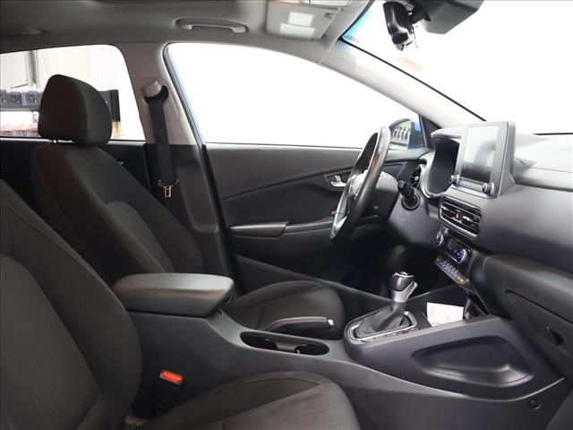 2022 Hyundai KONA SEL:D13816