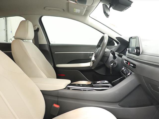 2022 Hyundai SONATA SE:D13272