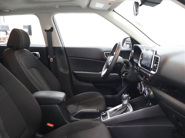 2023 Hyundai VENUE SEL:D13963