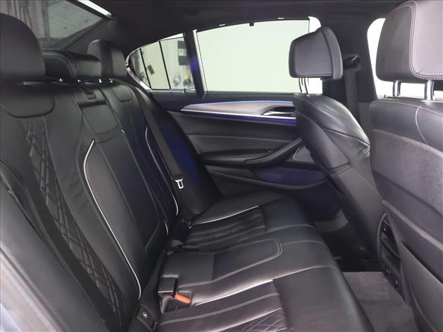 2018 BMW 5 Series 540i xDrive:D13755