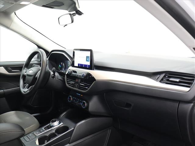 2022 Ford Escape Hybrid SE:D13981