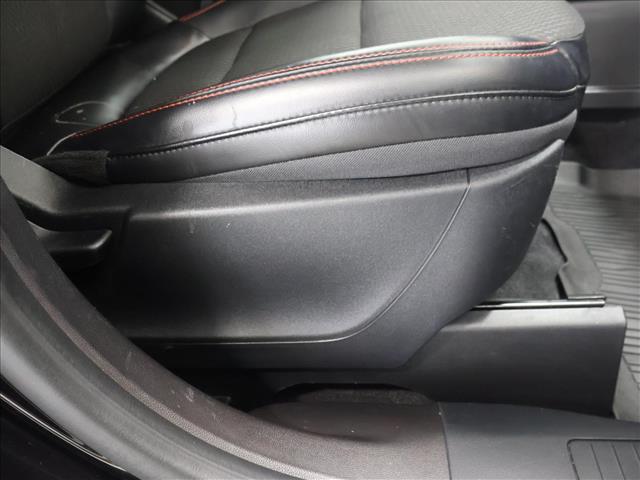 2024 Ford Escape Hybrid ST-Line Select:D13776