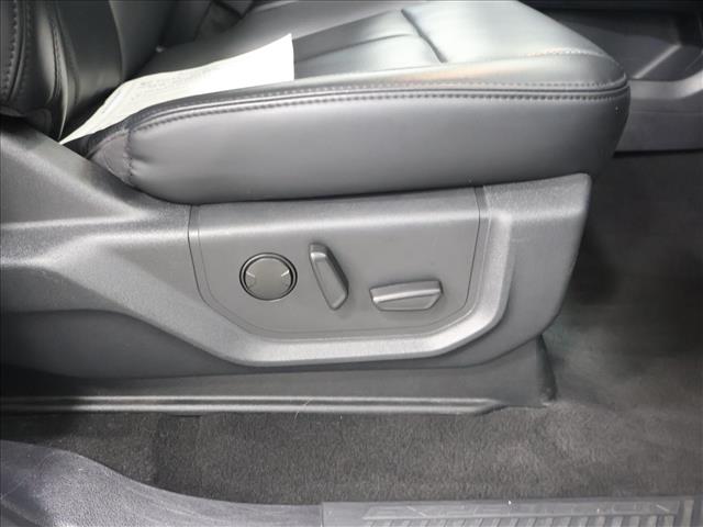 2024 Ford Expedition XLT:D14020