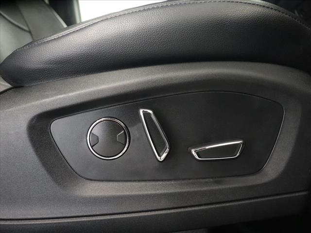2020 Ford Explorer Limited:D13835