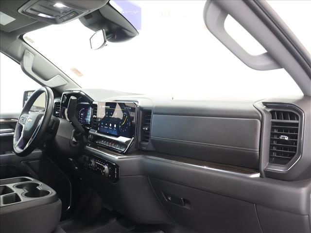2025 Chevrolet Silverado 1500 LT:D13856