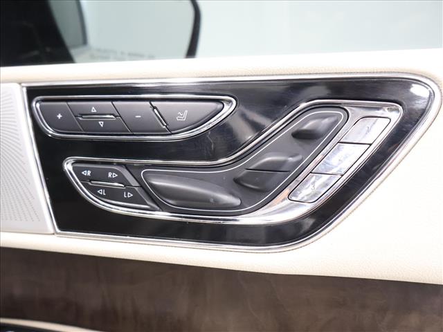 2019 LINCOLN Navigator Reserve:D13750