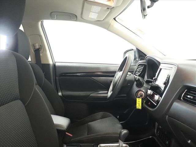 Photo of 2020 Mitsubishi Outlander ES in Iowa City, IA - 22,  2020 Mitsubishi Outlander ES:D13077