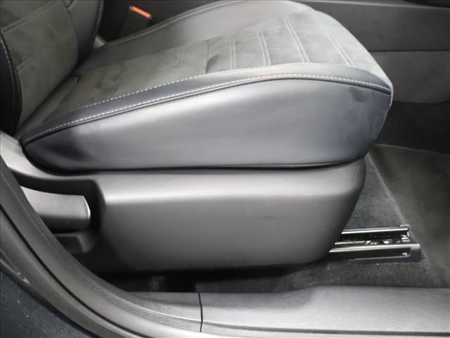 2025 Mitsubishi Outlander SE:D14007