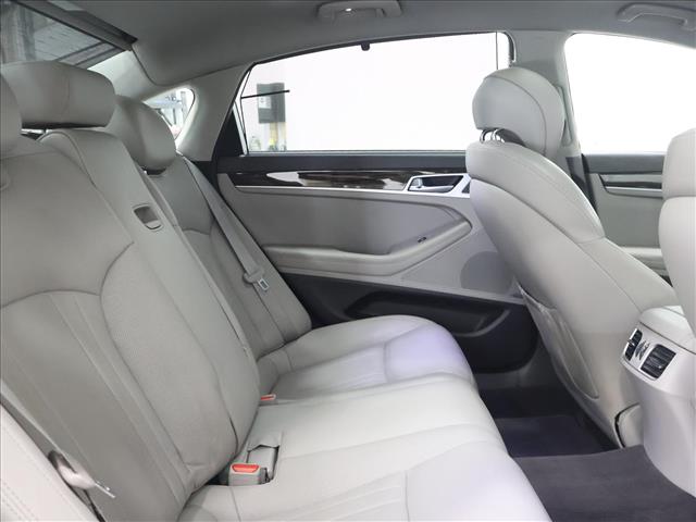 2017 Genesis G80 3.8:D13767