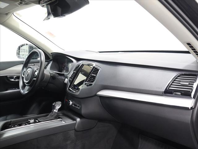 2021 Volvo XC90 T5 Momentum:D14010