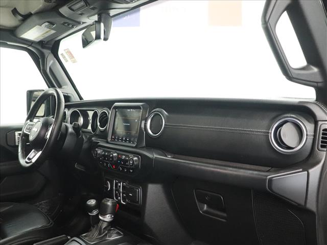 2018 Jeep Wrangler Unlimited Sahara:D13266