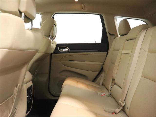 2020 Jeep Grand Cherokee Laredo:D13104A