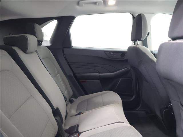 2022 Ford Escape Hybrid SE:D13981