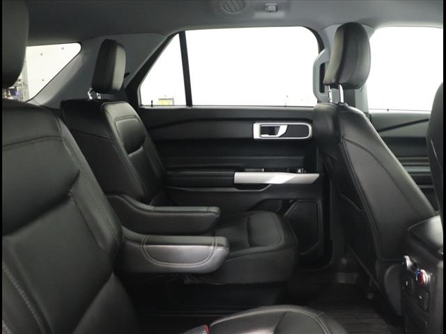 Photo of 2022 Ford Explorer XLT in Iowa City, IA - 23,  2022 Ford Explorer XLT:D12889