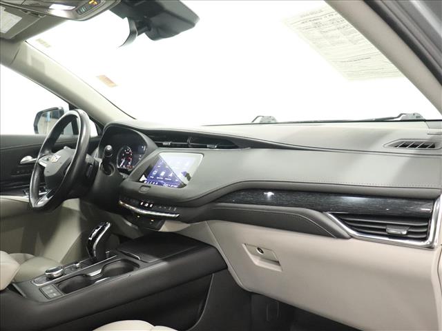 2023 Cadillac XT4 Premium Luxury:D13537