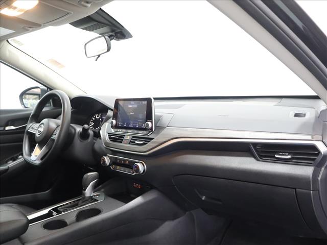 2025 Nissan Altima 2.5 SV:D13817