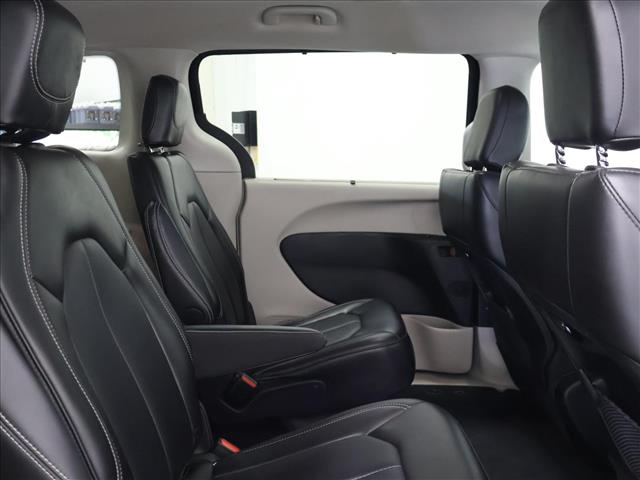 2024 Chrysler Pacifica Touring L:D13895