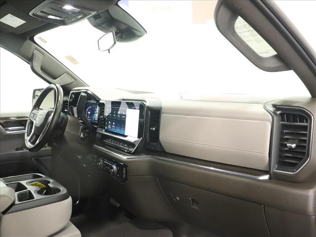 2023 Chevrolet Silverado 1500 LT:D13585