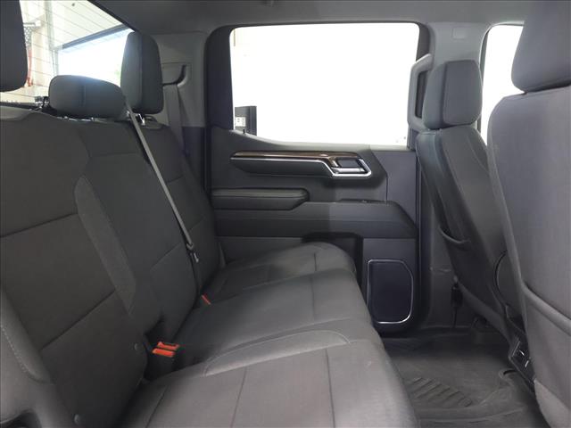 2025 Chevrolet Silverado 1500 LT:D13856