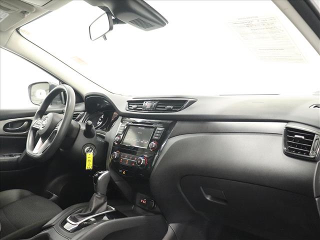 2021 Nissan Rogue Sport S:D13423