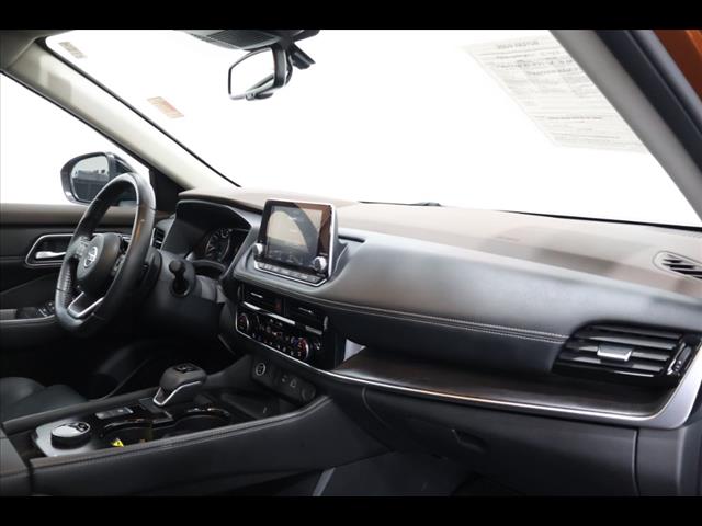 2021 Nissan Rogue SL photo 22