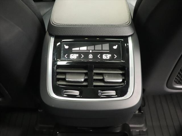 2020 Volvo XC90 T6 Momentum 6-Passenger:D13638