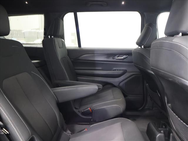 2024 Jeep Grand Cherokee L Laredo:D13854