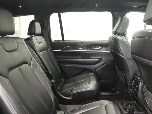 2024 Jeep Grand Cherokee L Limited:D13553