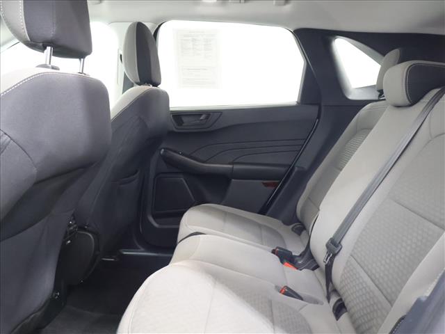 2022 Ford Escape Hybrid SE:D13981